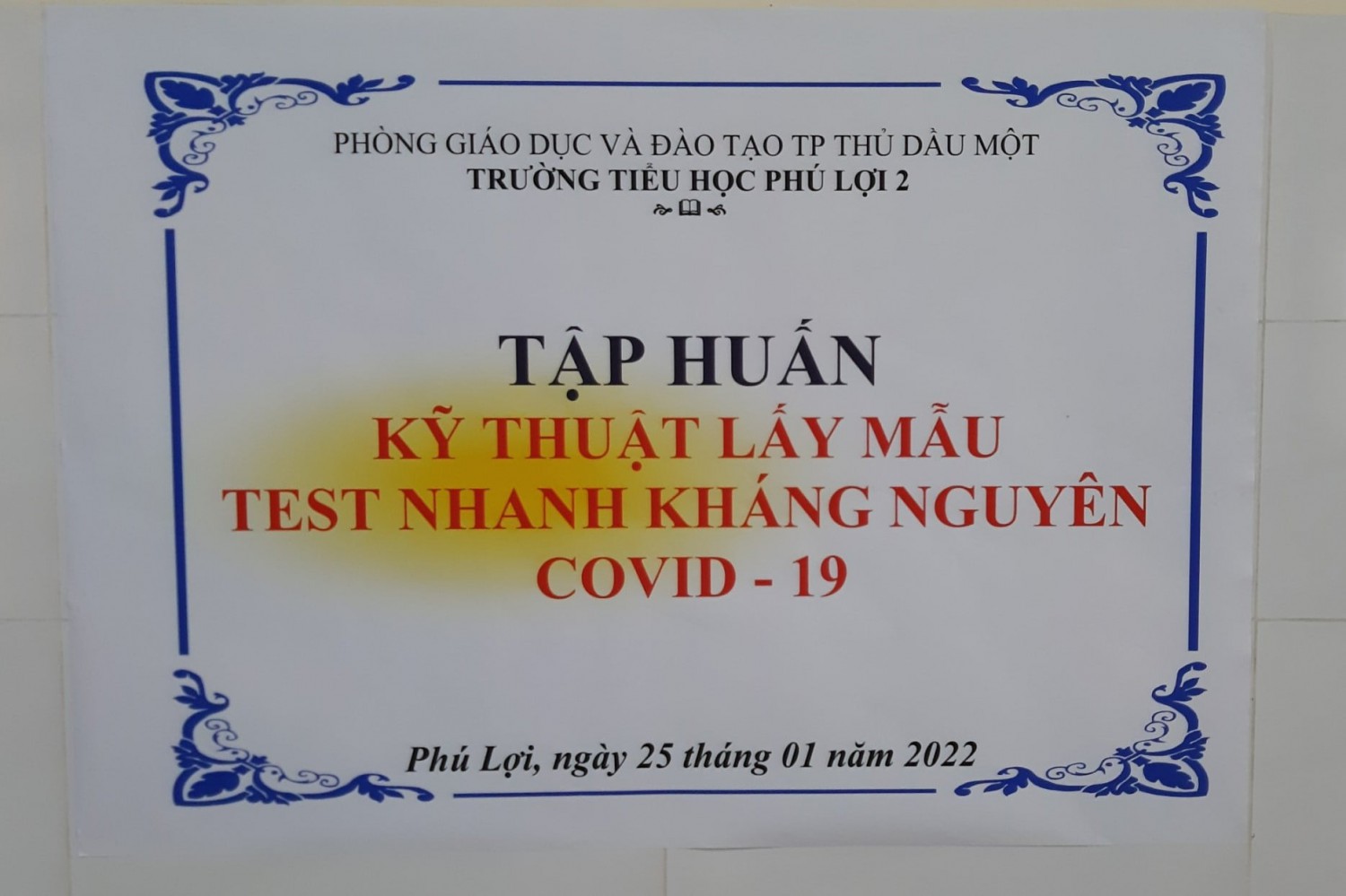 TỔ CHỨC BUỔI TẬP HUẤN KỸ THUẬT TEST NHANH CHO CÁN BỘ GIÁO VIÊN